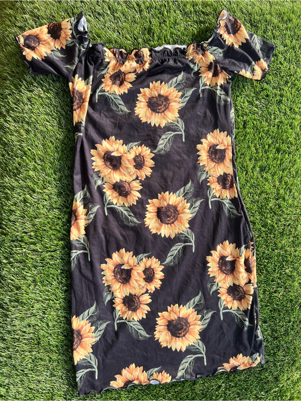 SHEIN Black Off-Shoulder Sunflower Print Dress